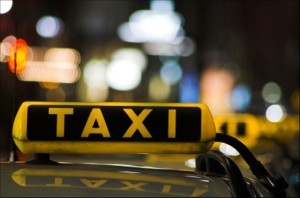 servicio transporte taxi latino